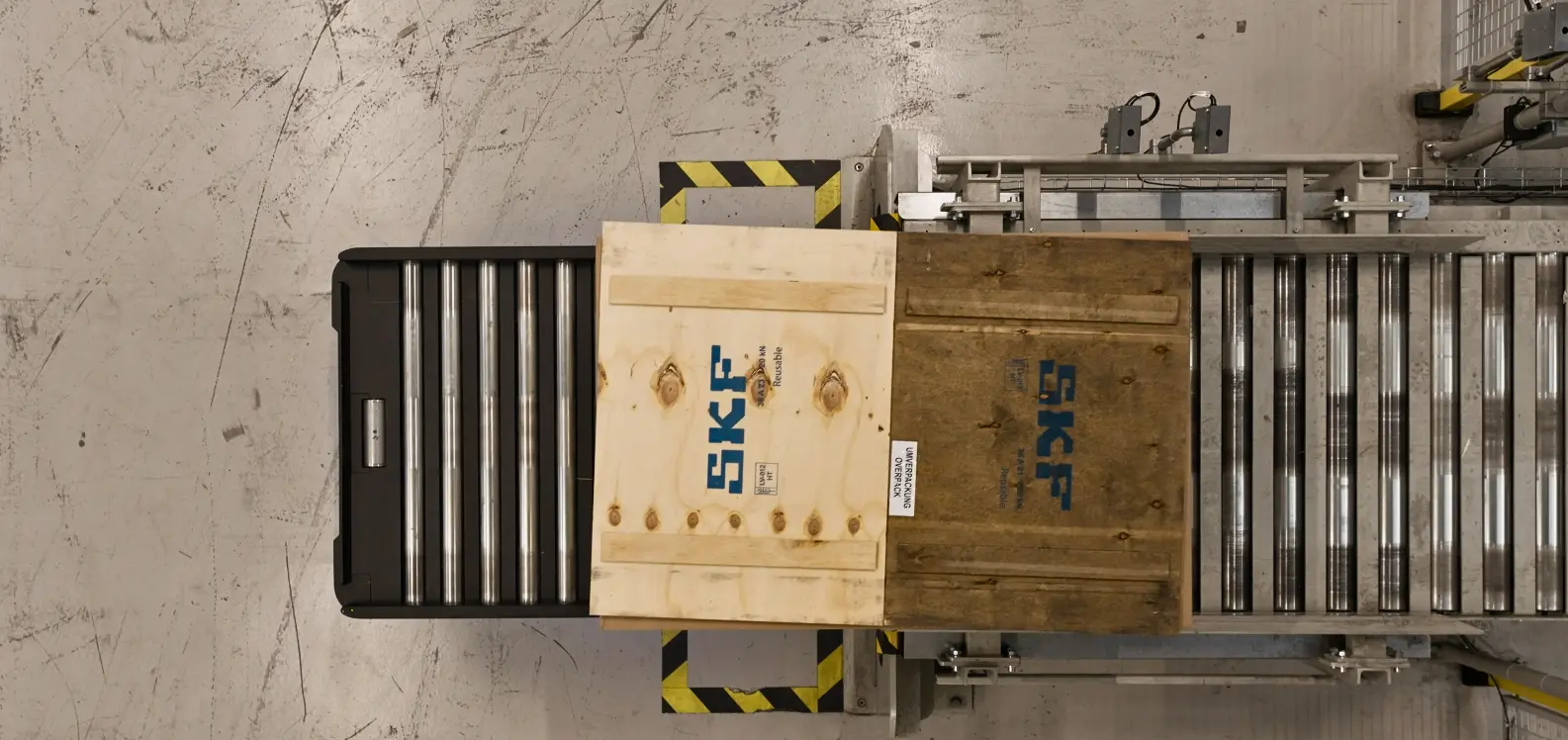 Nord Modules pallet mover unloading pallet at SKF warehouse in France